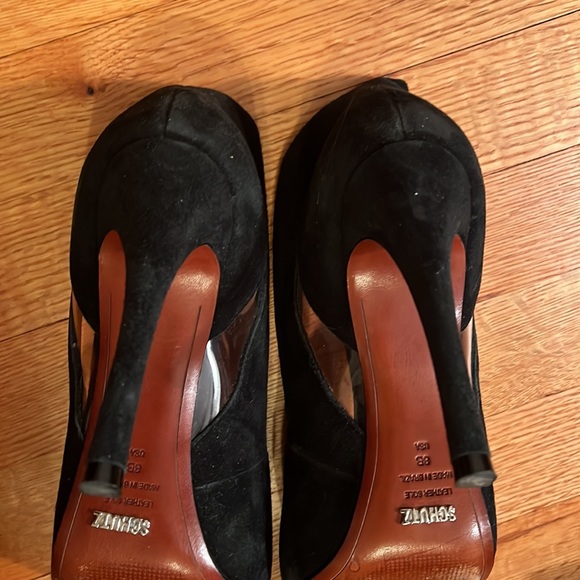 Schutz black suede cutout round toe platform pump size 8  - 4.5in heels - Picture 7 of 8
